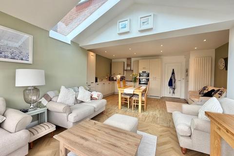 3 bedroom detached house for sale, Kestrel Close, Kingsteignton