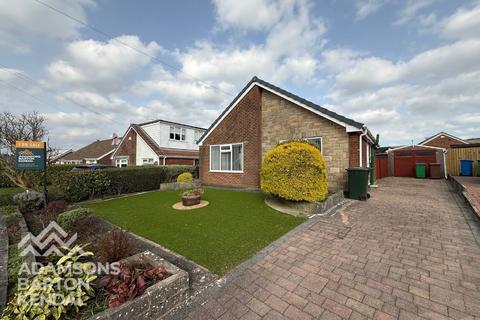 3 bedroom bungalow for sale, Thames Road, Milnrow, OL16