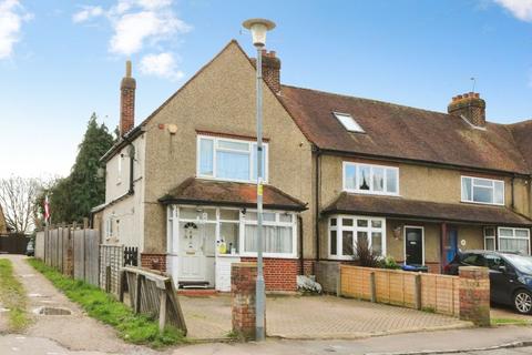 3 bedroom terraced house for sale, George Green Road, George Green