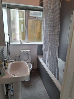 1 bedroom in a house share to rent, Carlyle Road, London E12