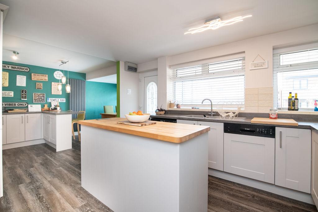Kitchen diner