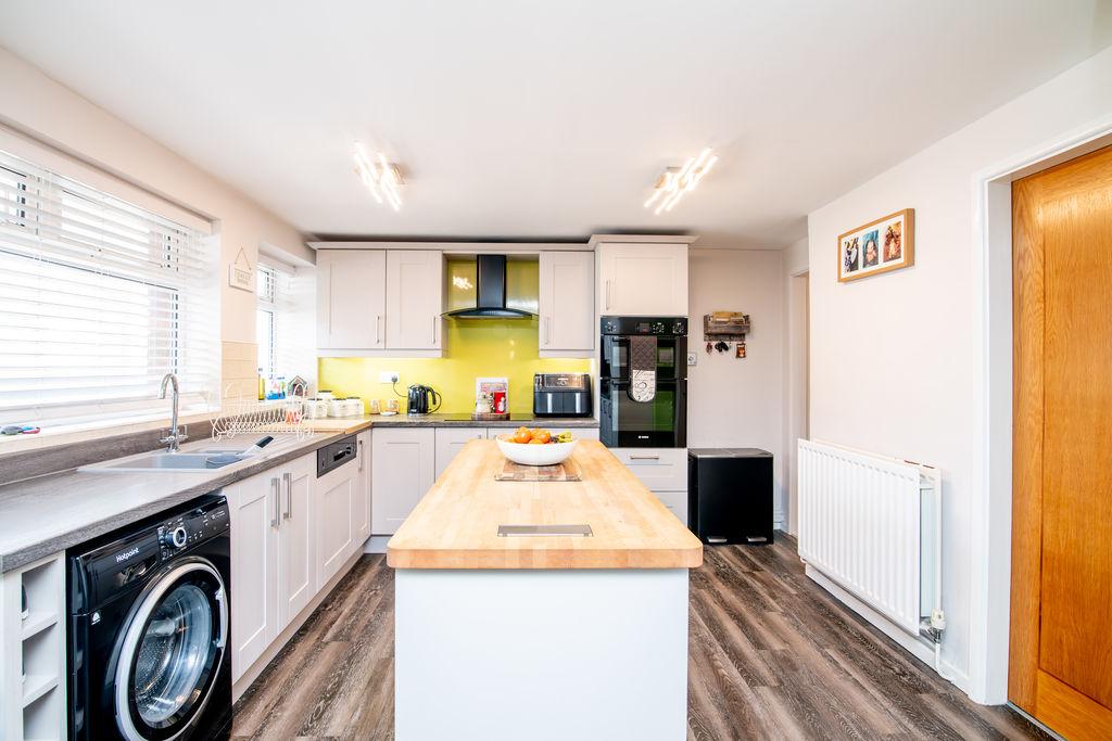 Kitchen diner