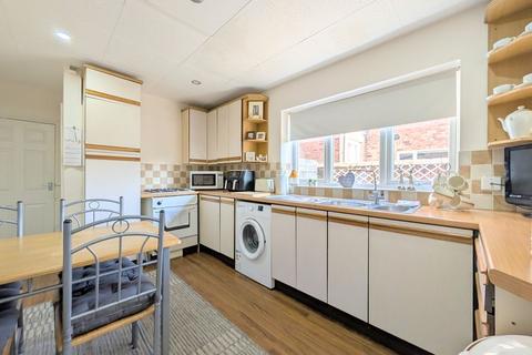 2 bedroom property to rent, Golf Open 2026 - Richmond Road, Birkdale - Sleeps 4
