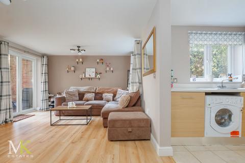 2 bedroom flat for sale, Wellington Road, Bournemouth BH8