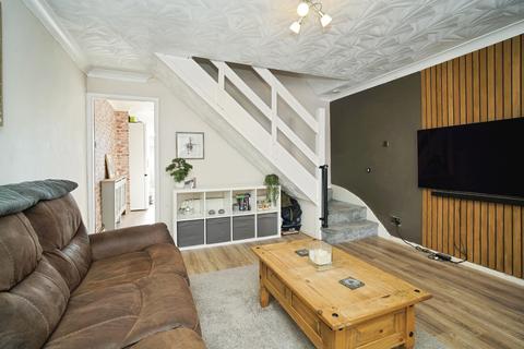 2 bedroom semi-detached house for sale, Ashwood Avenue, Wigan, WN2