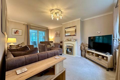 3 bedroom end of terrace house for sale, Dorset Way, Billericay CM12