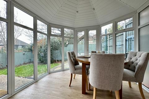 3 bedroom end of terrace house for sale, Dorset Way, Billericay CM12