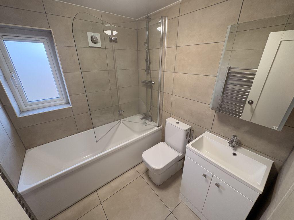 Modern Bathroom