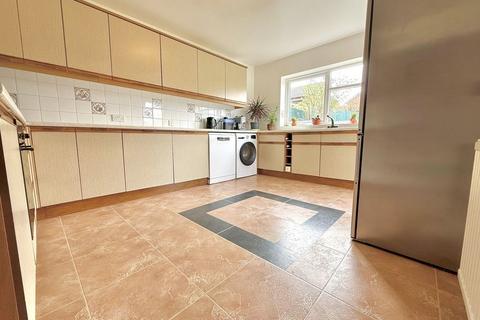 undefined, Brierley Close, Dunstable