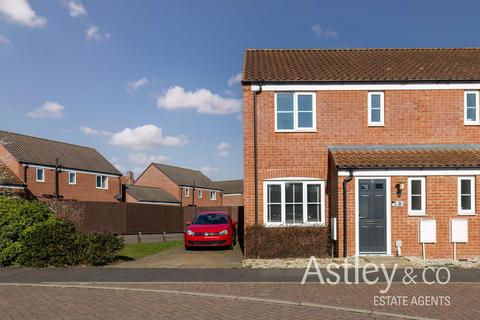 3 bedroom semi-detached house for sale, Avocet Rise, Sprowston, Norwich, NR7