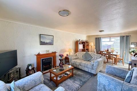 undefined, Merrick Place, Symington