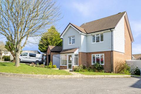 4 bedroom detached house for sale, Knights Meadow, Uckfield