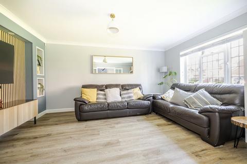 4 bedroom detached house for sale, Knights Meadow, Uckfield