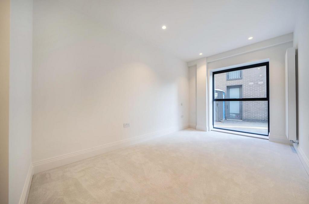 Bedroom1.jpg