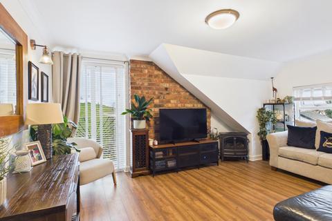 2 bedroom flat for sale, Matley Court Mottram Road, Stalybridge, SK15 2SA