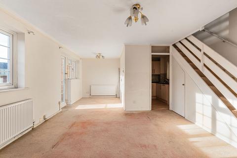3 bedroom end of terrace house for sale, Elm Way, London