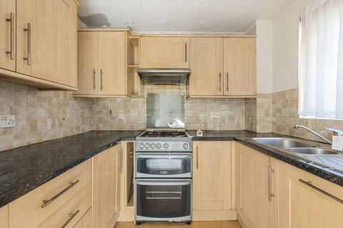 3 bedroom end of terrace house for sale, Elm Way, London