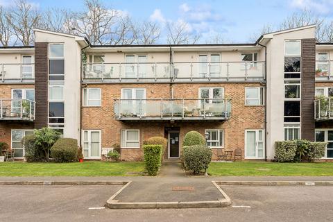 2 bedroom apartment for sale, Embercourt Road, KT7