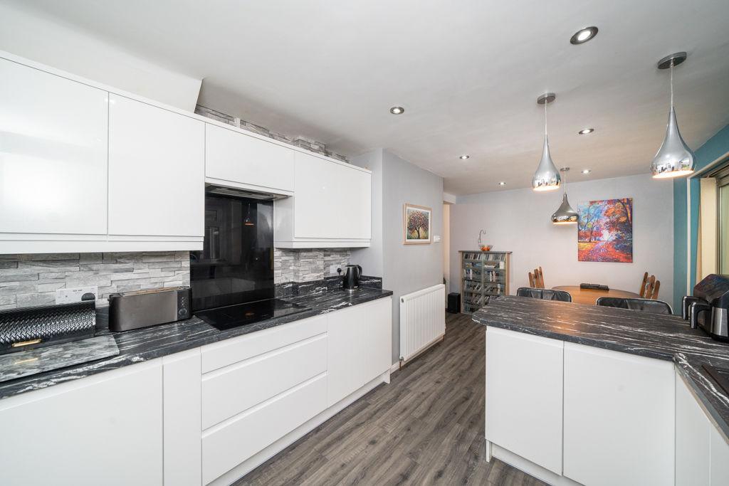 Dining kitchen