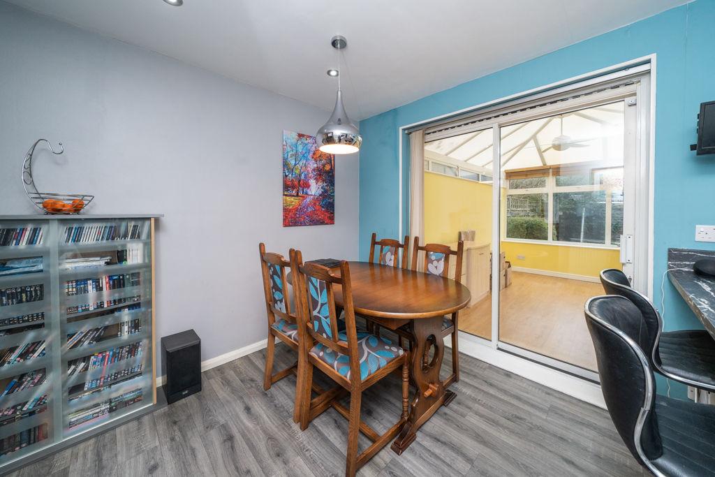Dining kitchen