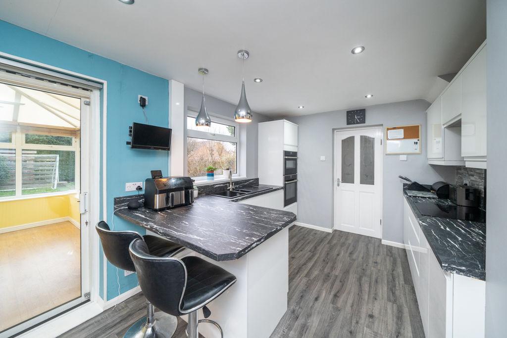 Dining kitchen