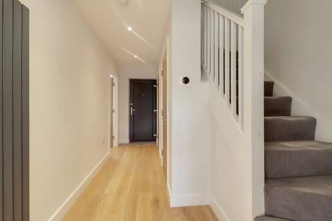 undefined, Bagshot Manor Gardens, Bagshot GU19