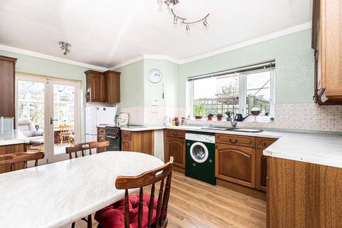 3 bedroom detached house for sale, Tuckton Road, Tuckton