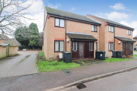 2 bedroom house to rent, Lincroft, Bedford MK43