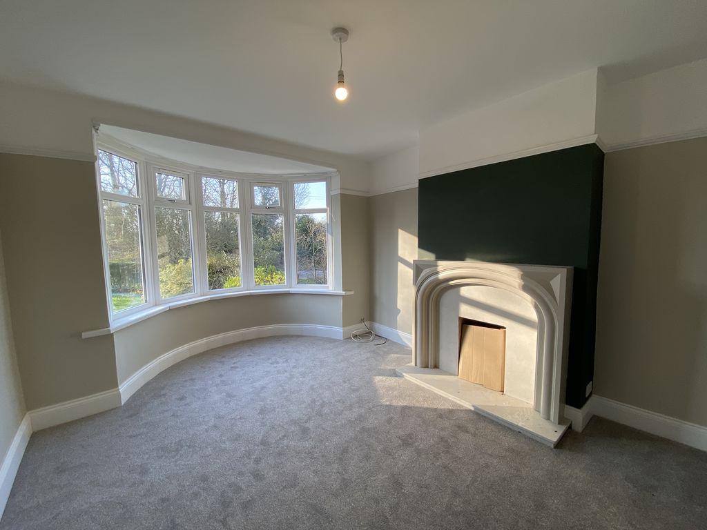 Front Lounge