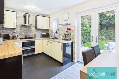 3 bedroom semi-detached house for sale, Millcrest Close, Manchester M28