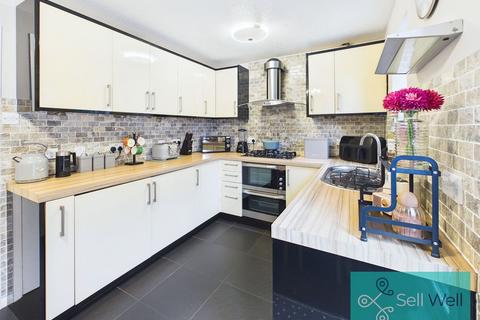 3 bedroom semi-detached house for sale, Millcrest Close, Manchester M28