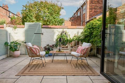 3 bedroom terraced house for sale, Cavendish Road, West Didsbury
