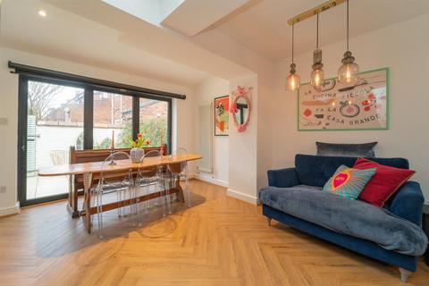 3 bedroom terraced house for sale, Cavendish Road, West Didsbury