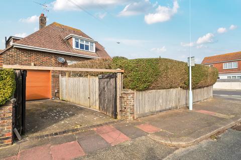 2 bedroom bungalow for sale, Smugglers Walk, Goring-by-Sea, Worthing, West Sussex, BN12