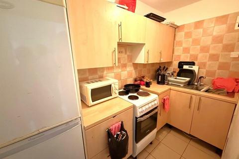undefined, L&D Borders, Luton LU4