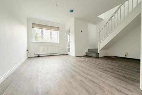 3 bedroom semi-detached house for sale, Dexter Close, Barton Hills, Luton, Bedfordshire, LU3 4DY