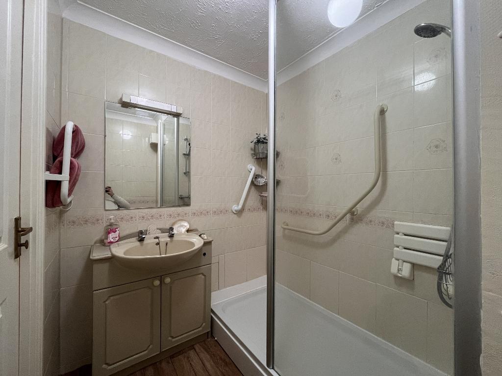 Shower Room/WC