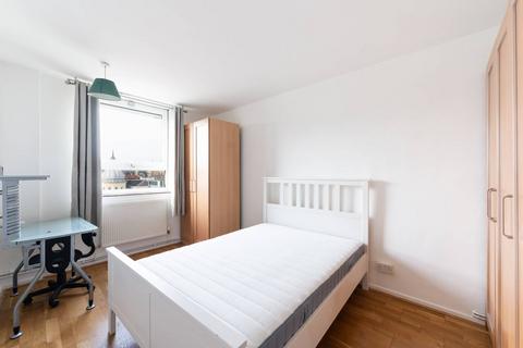 3 bedroom flat to rent, Babington Court, Bloomsbury, London, WC1N