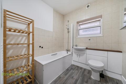 2 bedroom apartment for sale, Grant Road, Croydon, CR0