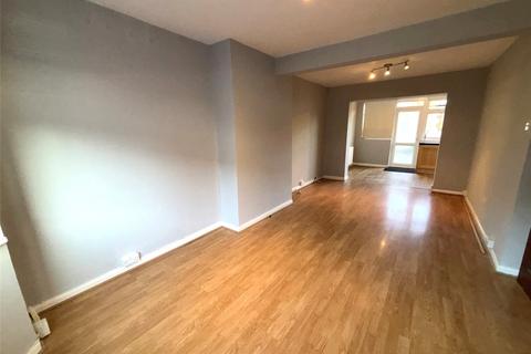 3 bedroom terraced house to rent, Elm Close, Surrey SM5