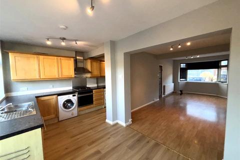 3 bedroom terraced house to rent, Elm Close, Surrey SM5