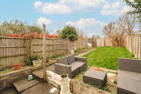 2 bedroom flat for sale, Bristol BS7