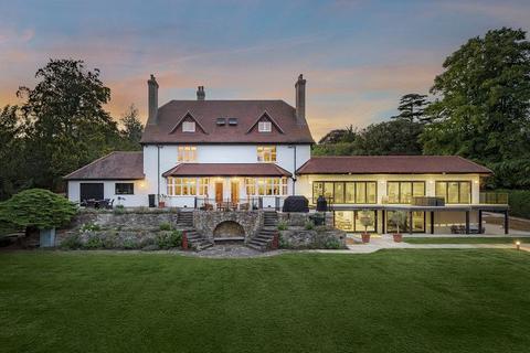 7 bedroom detached house for sale, Furze Hill, Purley CR8