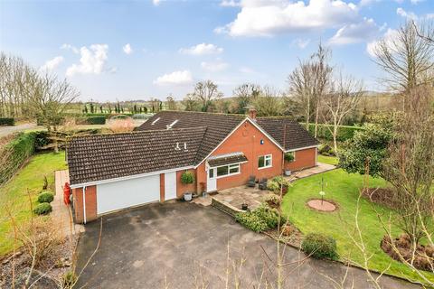 4 bedroom bungalow for sale, Kenton