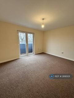 2 bedroom flat to rent, Crookston Court, Larbert, FK5