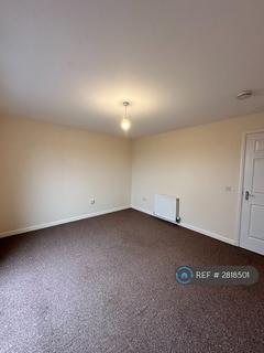 2 bedroom flat to rent, Crookston Court, Larbert, FK5