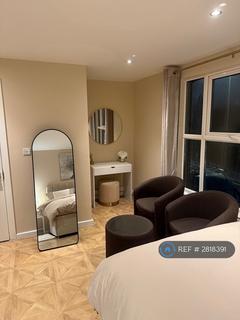 undefined, Wiggenhall Road, Watford, WD18