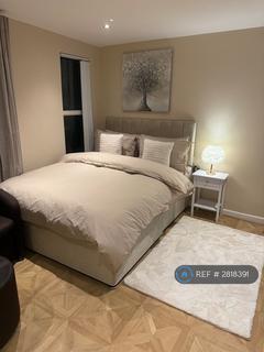 undefined, Wiggenhall Road, Watford, WD18