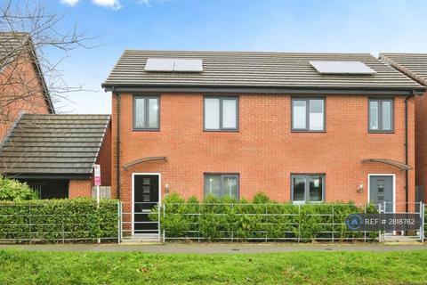 3 bedroom semi-detached house to rent, Portsea Drive, Birmingham, B36