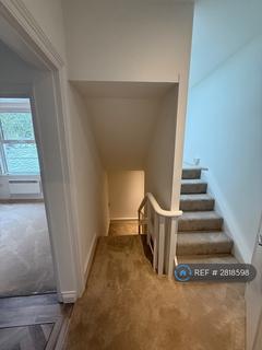 2 bedroom flat to rent, Babbacombe Road, Torquay, TQ1